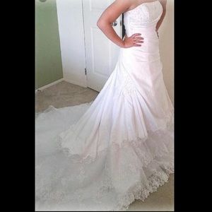 Wedding dress